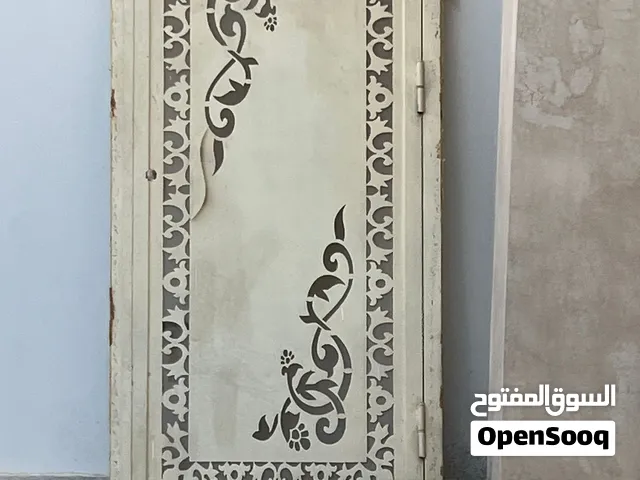 باب متين للبيع