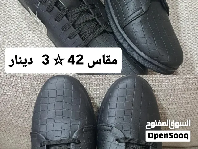حذاء رياضي رجالي جديد