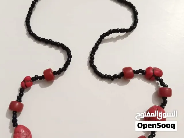 عقد مرجان حر