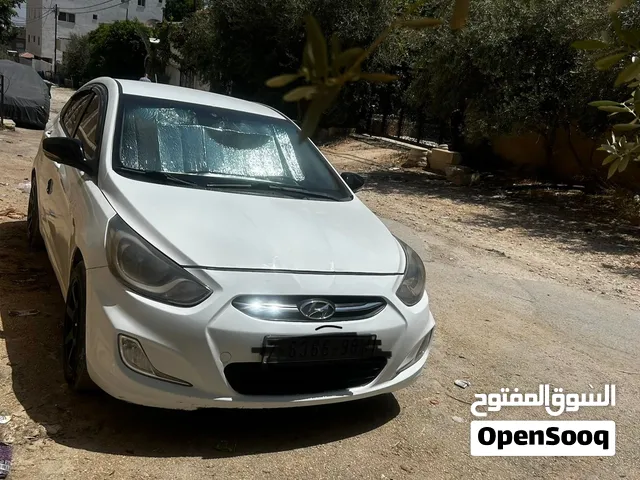 اكسنت للبيع بسعر مغري