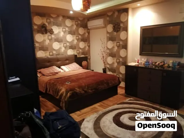 شقه مفروشه للايجار اليومي والشهري بمصر الجديده