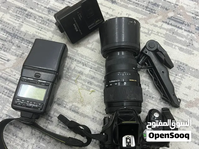 نيكون 5200 للبيع نضيفه وبسعر مناسب شاهد الوصف