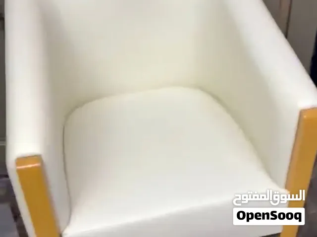 كنب مكتبي فاخر مودرن جلد طبيعي 5 أشخاص مناسب للمكاتب والاستقبال