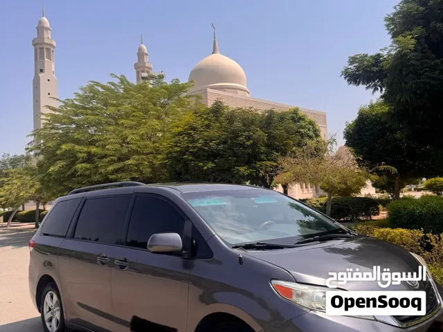 Toyota sienna 2013 V6 3500 cc