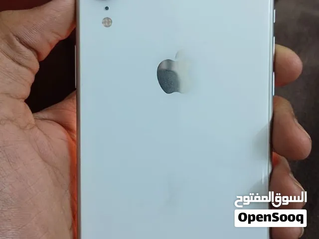 آيفون XR أبيض 64 جيجا بطارية 77% بسعر 450 ريال