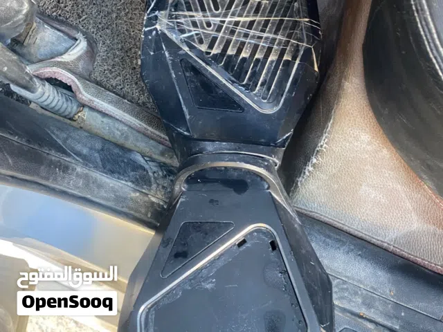 سكوتر كهربائي للبيع  مستعمل و خربان ما بمشي بده تصليح كثير  مع شاحنه لكن حتى الشاحن ما بعرف اذا شغال