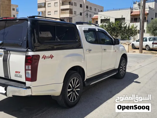 غرفة نيسان نيفارا اصليه سعرها الجديد 1500 دينار لون اسود للبيع وبتركب على اسوزو ديماكس كمان