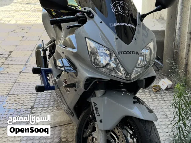 هوندا CBR600 f4i