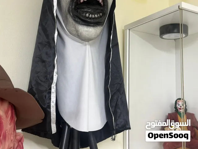 تمثال ذنان شكل مخيف