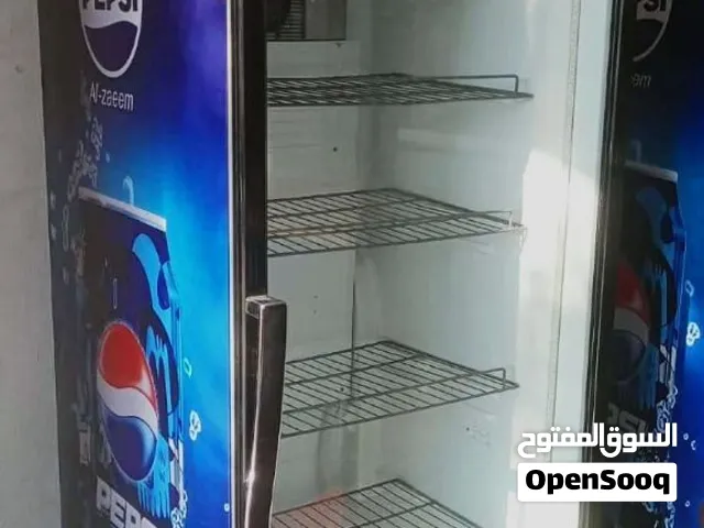 تلاجة عرض جديدة زيروووو – أول استخدام وبحالة ممتازة جدًا ، مناسبة للمحلات والمشروعات.