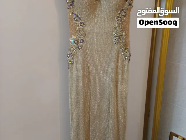 فستتين سهرة شك خرز بحالة الوكالة نمرة Mولا اروع بسعر مغررري الواحد 10