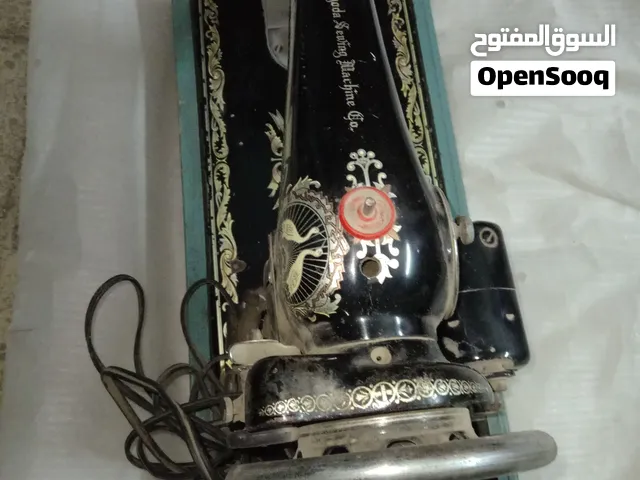 ماكينة خياطة بحالة ممتازة