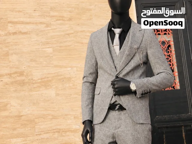 بذلة رسمية للمناسبات السعيدة، أفراح او حفل تخرج