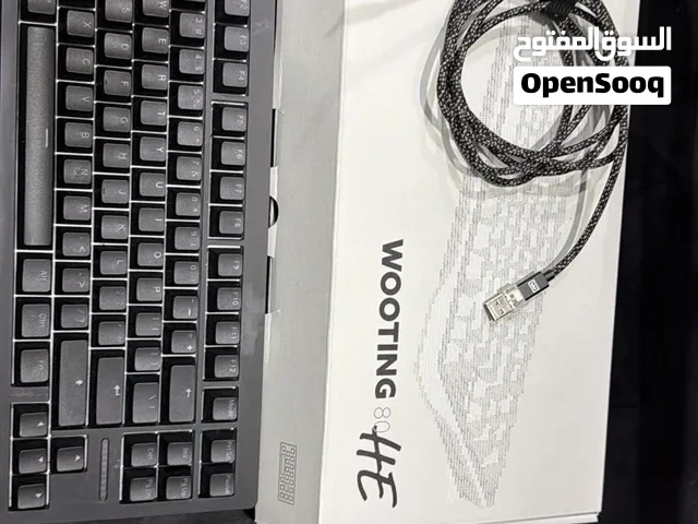 للبيع Wooting 80HE كيبورد المحترفين مستعمل ونظيف جدًا الكرتون والسلك موجودين