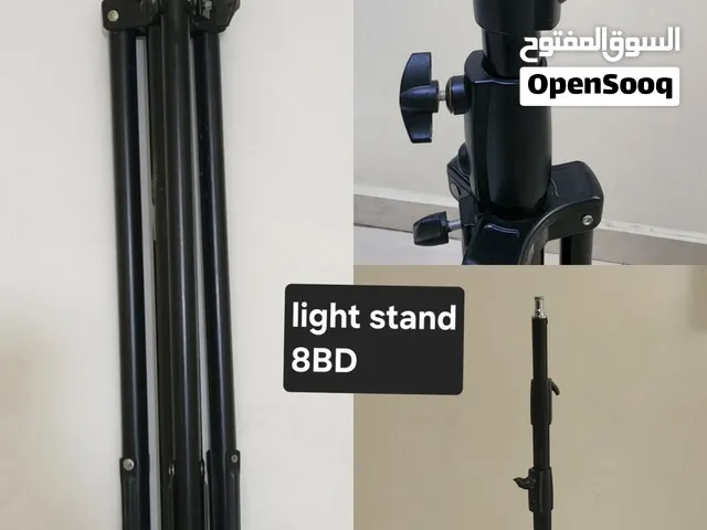 حامل إضاءة ثلاثي