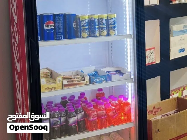 تلاجة خادمة تلاته شهور فقط شبه صفار وبضمانه 6شهور