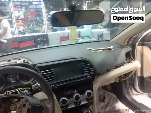تنجيدوتصليح قشره طبلون جميع أنواع السيارات