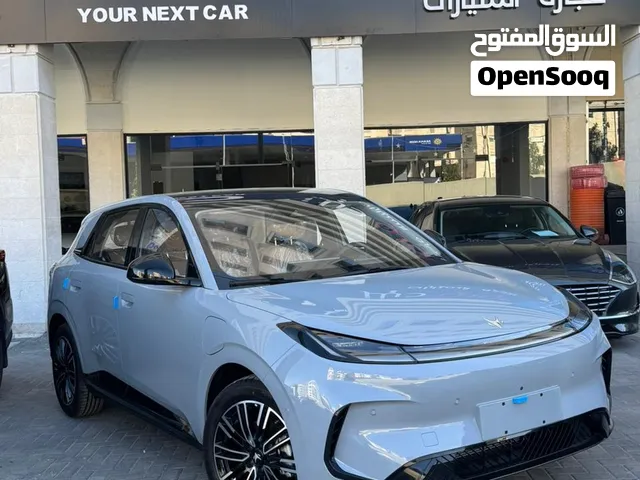 كهربائية بالكامل  موديل 2027 Arcfox T1 امتلكها الآن بدفعه تبدء من 1890 د ع الهوية قسط 275 د