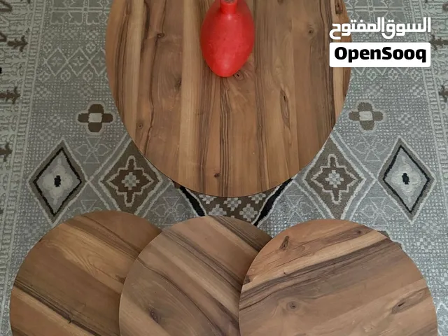 طبله وسطيه كبيره مع ثلاث طبلات صغار
