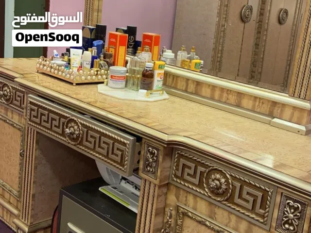 غرفة نوم كاملة عمولة متينة جدا خشب محلى  مع مرتبة طبية