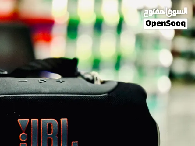 سماعت JBL ضخمه