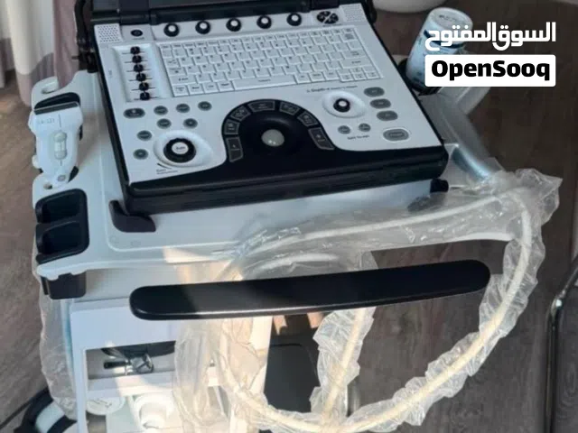 GE Logiq R8 Ultrasound Machine