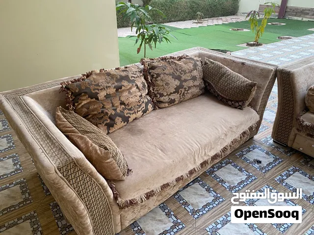 اثاث مستعمل للبيع  ننضيف وجاهز للاستخدام