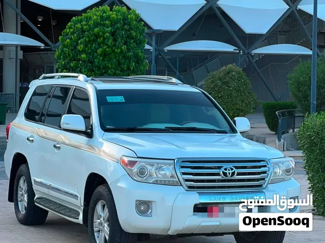 لاندكروزر 2015