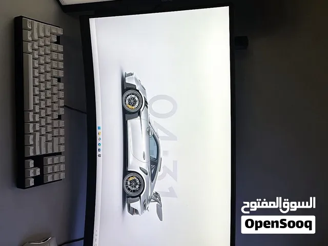 شاشة خاصة للألعاب ب مقاس 27 إنش و 250Hz براند MSI, مستعمله بشكل بسيط ونظيف جدا