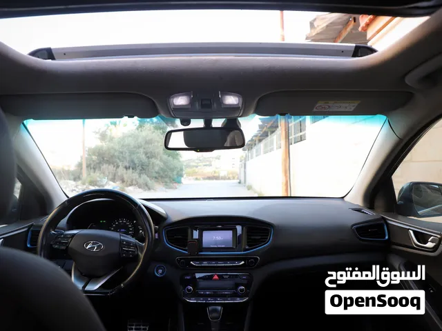 هيونداي أيونيك هايبرد 2018 فل كامل فتحة سقف بحالة ممتازة