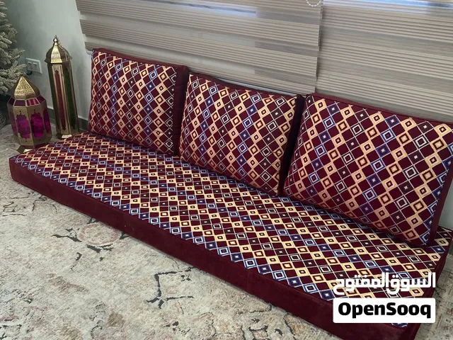 مسند مجلس أرضي جديد
