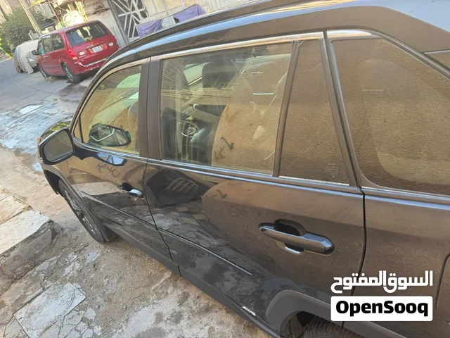 تيوتا راف فور للبيع حادث خفيف بدون تبديل صبغ فقط