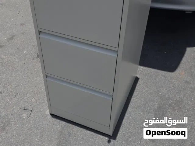 شالون وحدات ادراج ودواليب وكراسي اثاث مكتبي كامل