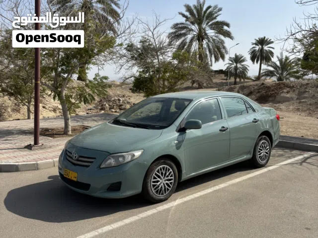 تويوتا كورولا 2009 مستعملة داخلي رمادي وتحديث شامل في اللون، مرخصة ومؤمنة غير قابل للتفاوض