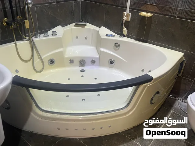 جاكوزي مواصفاته تخبل قليل الاستخدام