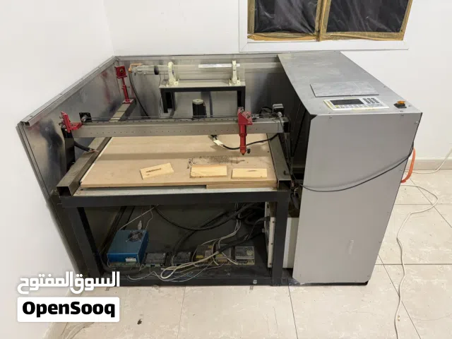 للبيع مكينه CNC ممتازه