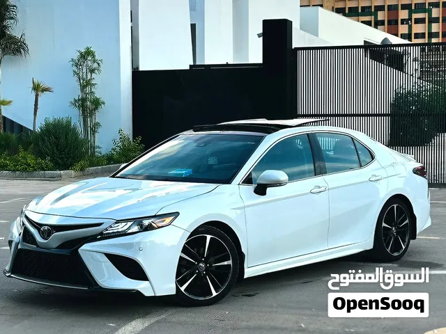 تويوتا كامري 2018 xse فل الفل ابيض 85 الف ميل  toyota camry xse