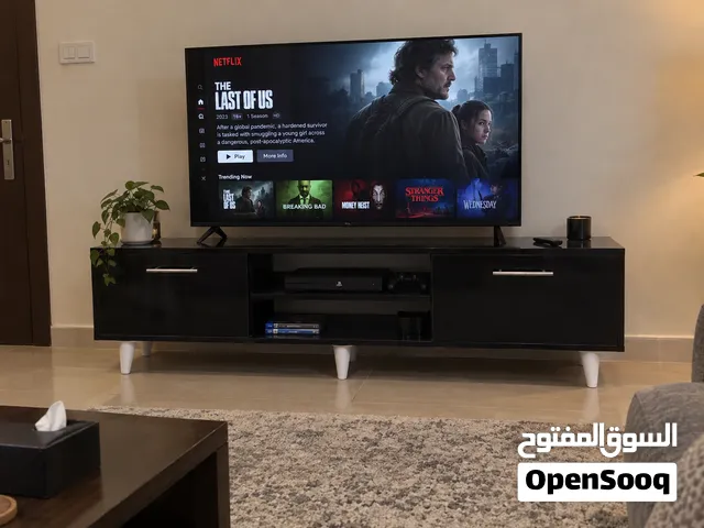 ميز البلازما فقط للبيع قياسه مترتين اخذته ب 220 ابيعه ب 80 لاول واحد يتمم