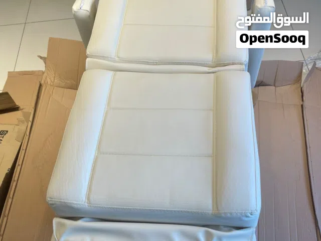 كرسي  كهربائي تركي الصنع   حركة كاملةيستخدم  في مراكز العناية بالبشرة أو الاسنان أو صالونات  التجميل