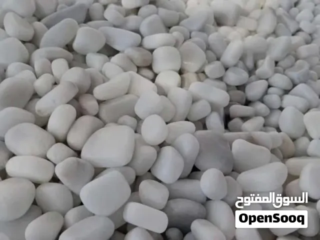 حصى زينة من كسر رخام تركي أبيض اللامع