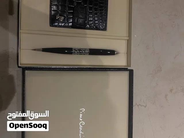طقم Pierre Cardin اصلي وجديد (محفظة وقلم)