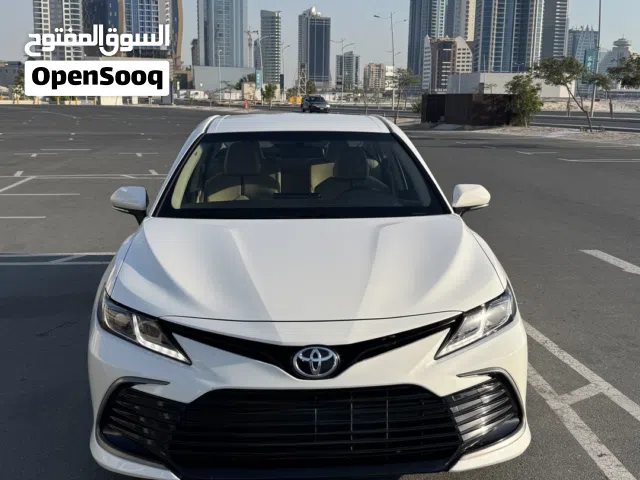 تويوتا كامري 2021 للبيع