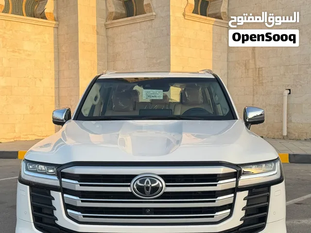 للبيع لاندكروزل موديل:2024 VX.R رقم واحد فول ابشن