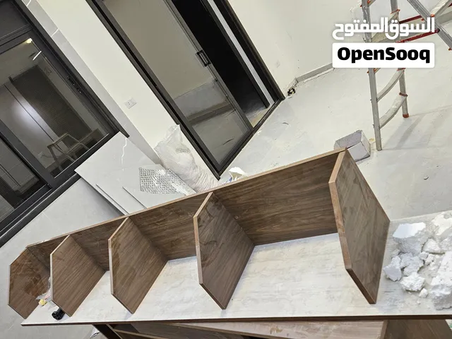 رفوف ديكور لواجهه التلفزيون