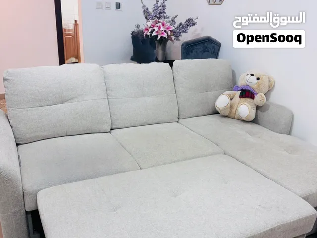 كنبة انيقة للبيع