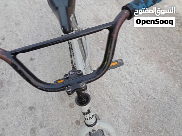 بسكليت لونه باطوني في نابلس مستعمل فقط شهر. في نابلس