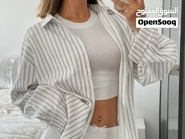 جاكيت كاجوال عصري يجمع بين الراحة والأناقة اليومية
