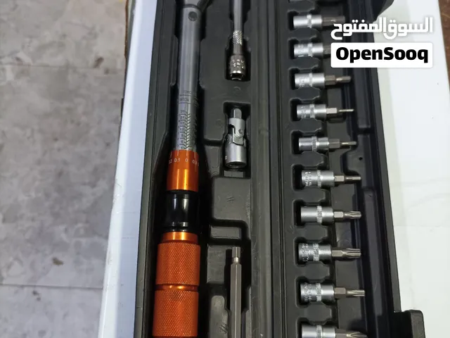 للبيع مفتاح العزم للمسامير الصغيرة والبلاكات 1/4 إنش من 1الى25نيوتن وتحويلة إلى نص إنش
