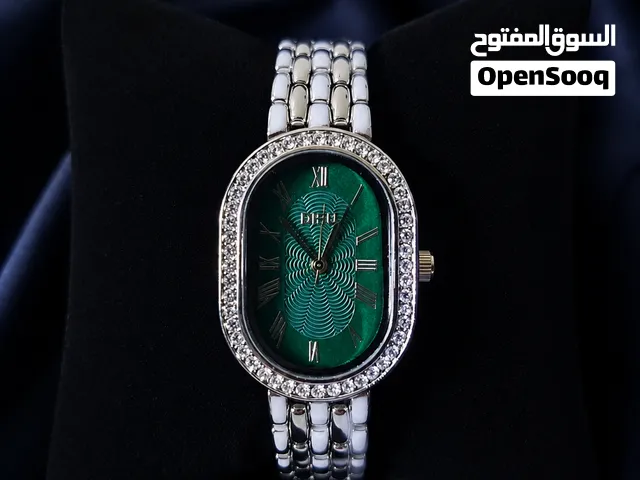ساعة Disu  أناقة بسيطة بتصميم مميز يخليها قطعة مثالية لإطلالتك اليومية والمناسبات.