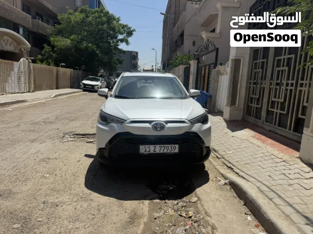 2025 تويوتا كورولا كروس LE